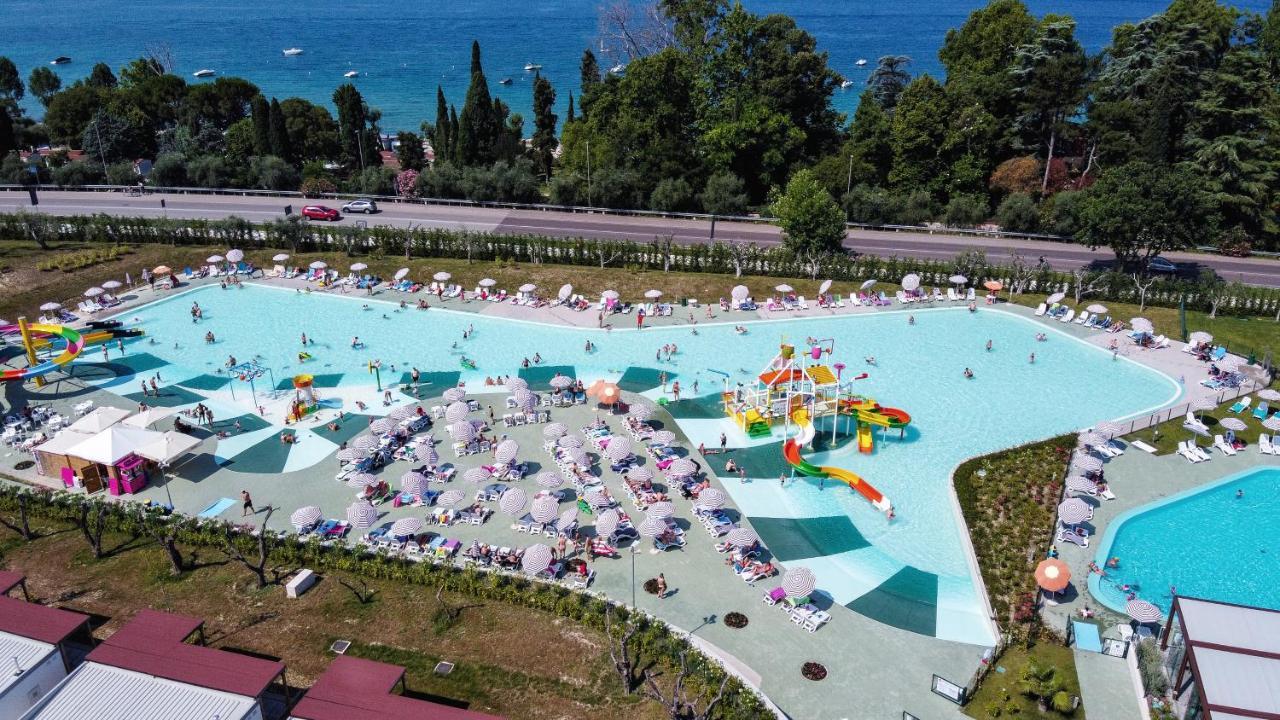 Camping Cisano - San Vito バルドリーノ エクステリア 写真