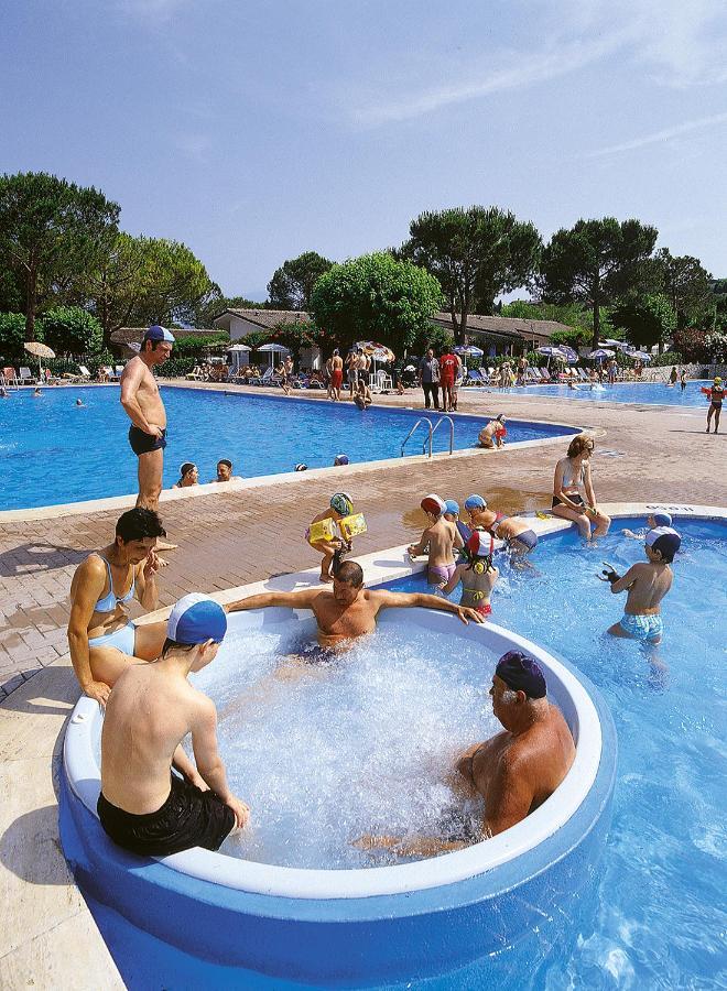 Camping Cisano - San Vito バルドリーノ エクステリア 写真