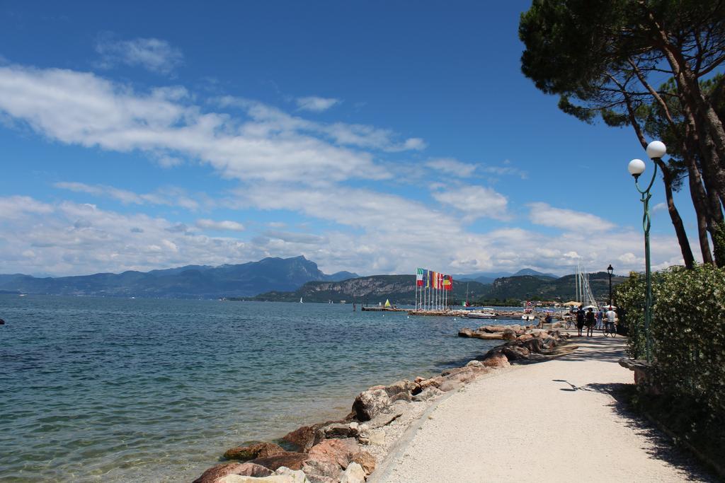 Camping Cisano - San Vito バルドリーノ エクステリア 写真