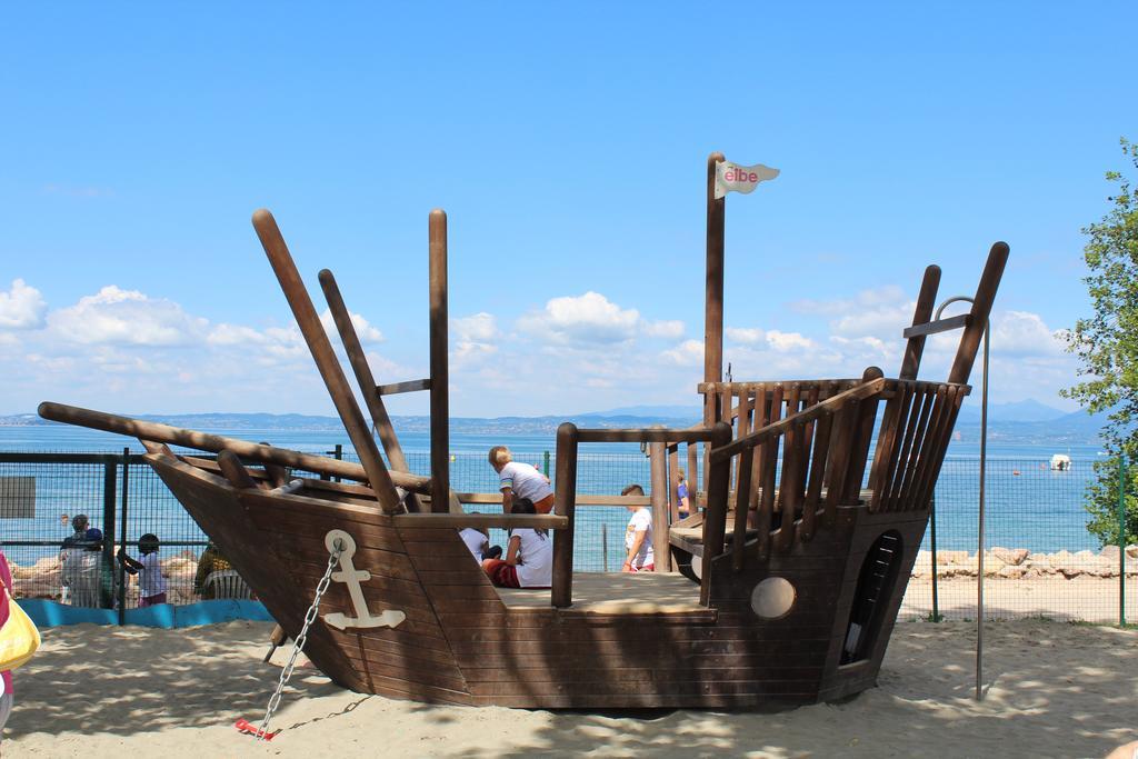 Camping Cisano - San Vito バルドリーノ エクステリア 写真