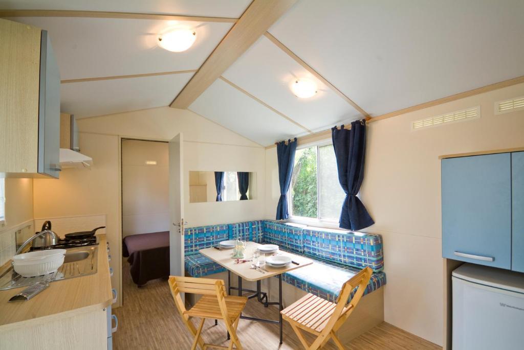 Camping Cisano - San Vito バルドリーノ 部屋 写真