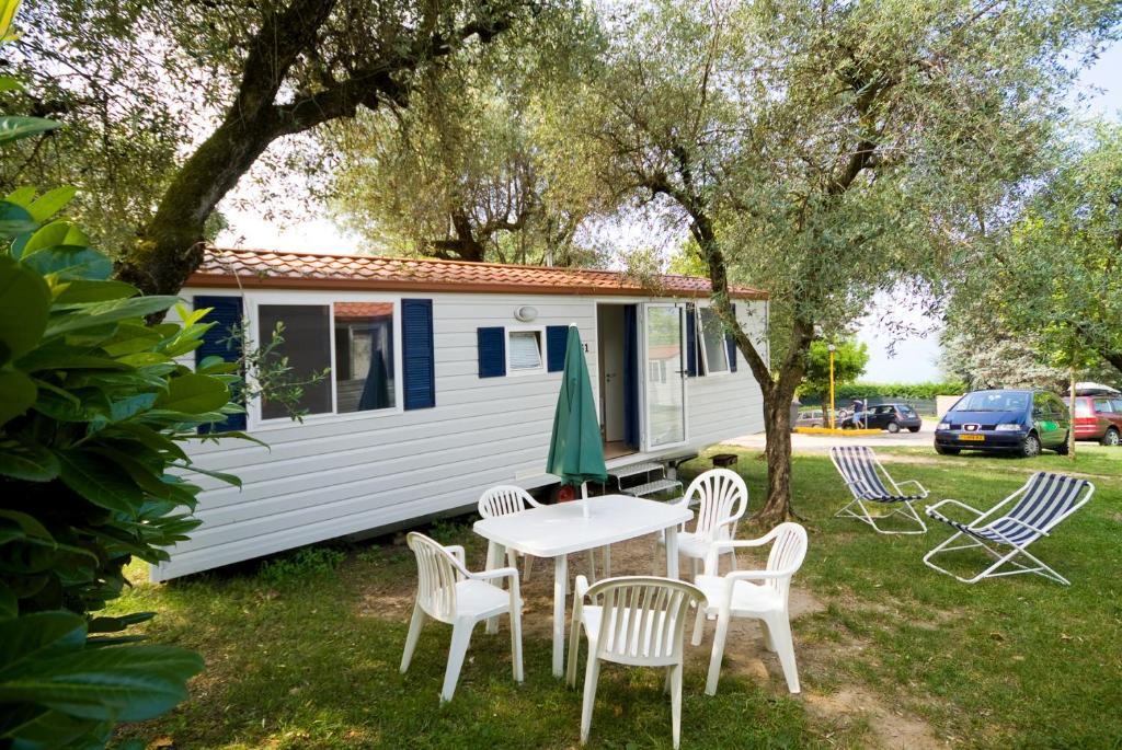 Camping Cisano - San Vito バルドリーノ 部屋 写真