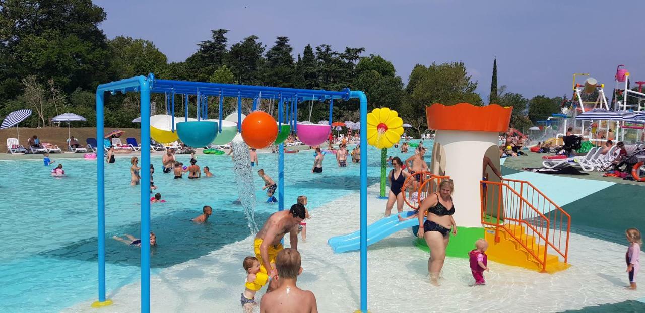 Camping Cisano - San Vito バルドリーノ エクステリア 写真