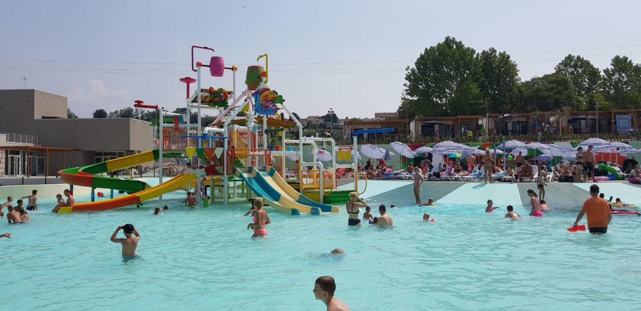Camping Cisano - San Vito バルドリーノ エクステリア 写真