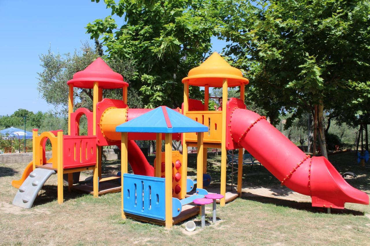 Camping Cisano - San Vito バルドリーノ エクステリア 写真